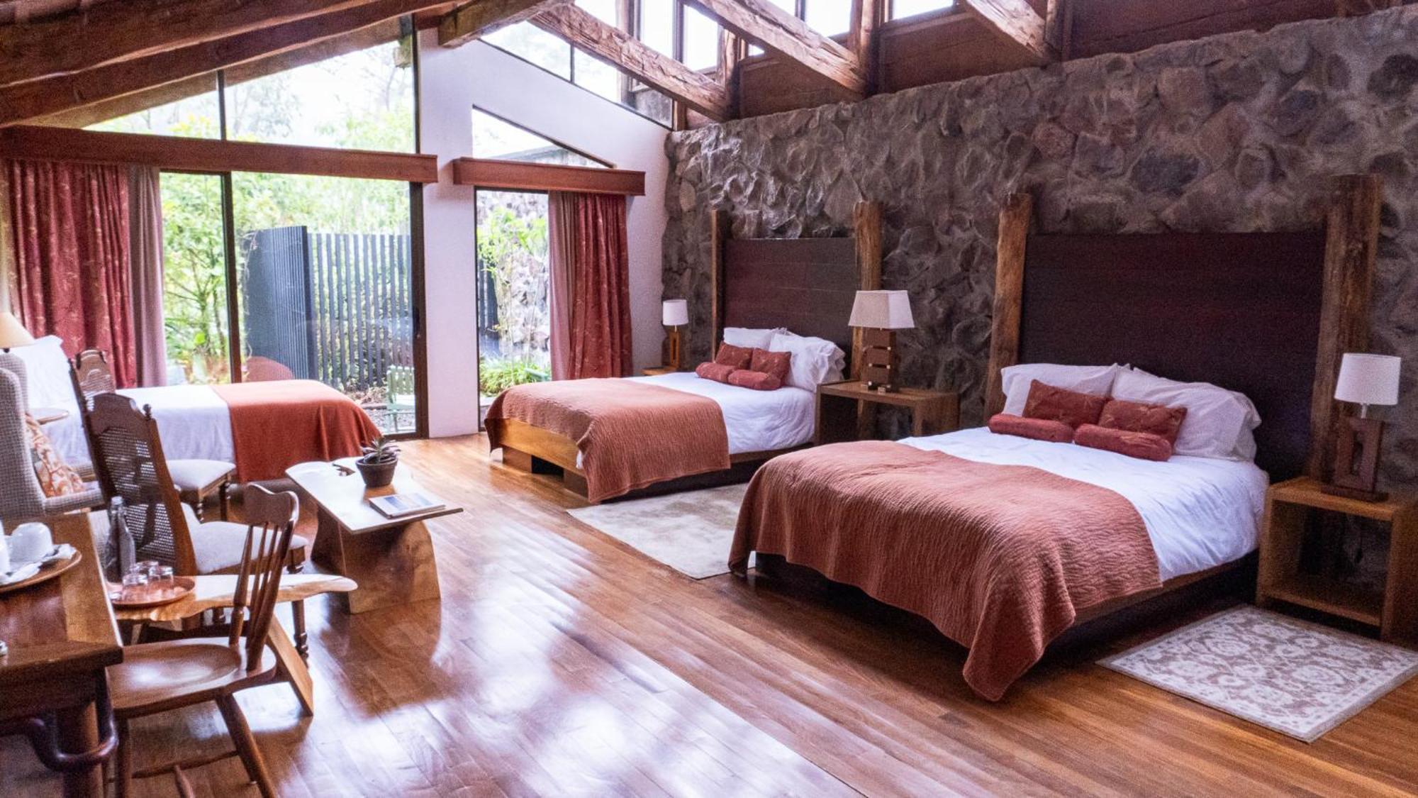 Poas Volcano Lodge Vara Blanca  المظهر الخارجي الصورة