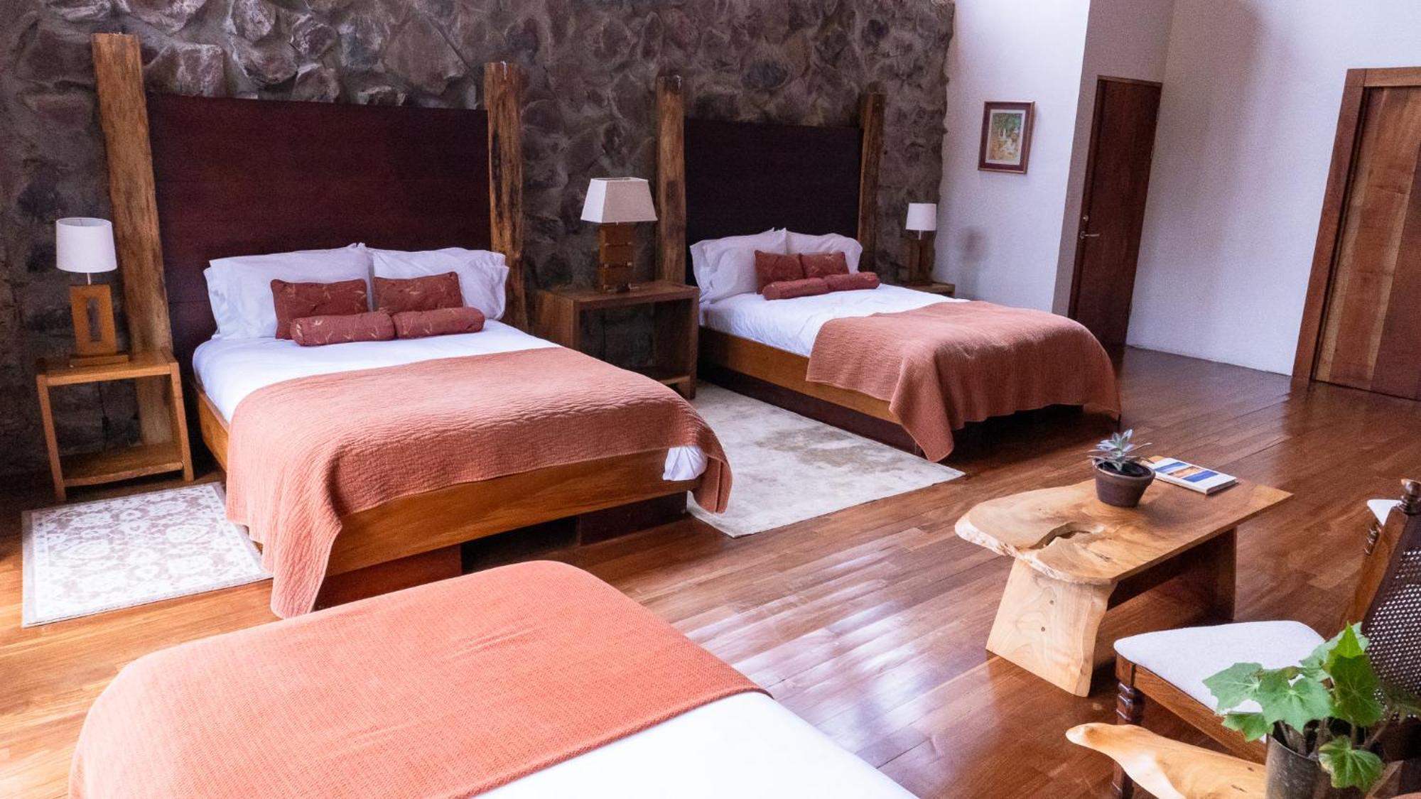 Poas Volcano Lodge Vara Blanca  المظهر الخارجي الصورة