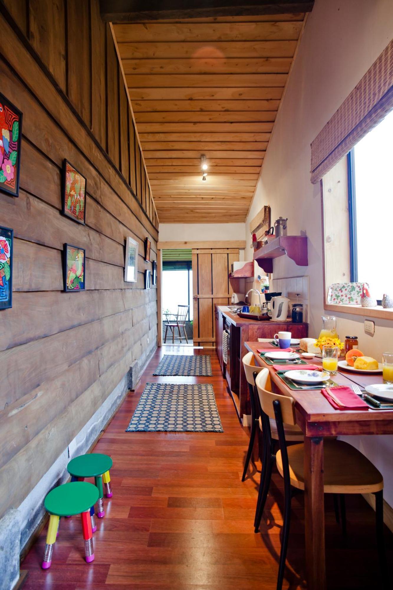 Poas Volcano Lodge Vara Blanca  المظهر الخارجي الصورة